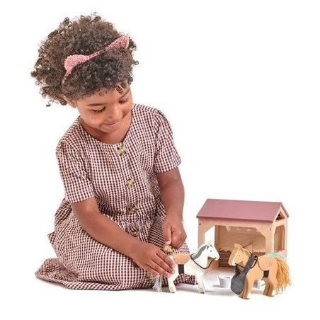 Stajnia z Końmi Drewniane figurki do zabawy - Tender Leaf Toys