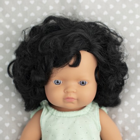 Pachnąca Lalka Dziewczynka Europejka Czarne Kręcone Włosy 38cm - Miniland Doll