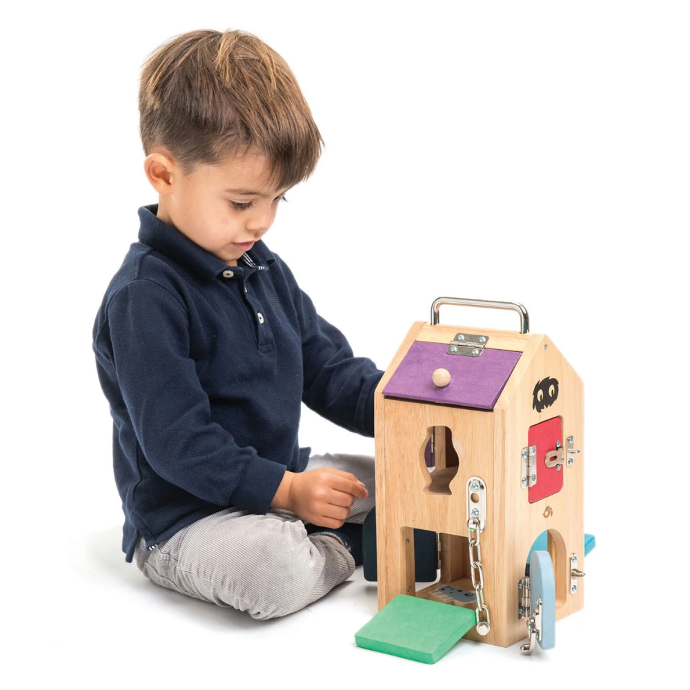 Manipulacyjny Domek z Drzwiczkami do Otwierania - Tender Leaf Toys