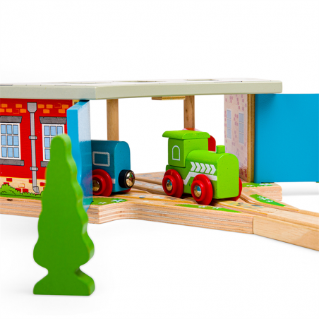 Parowozownia dla 3 pociągów Bigjigs Rail