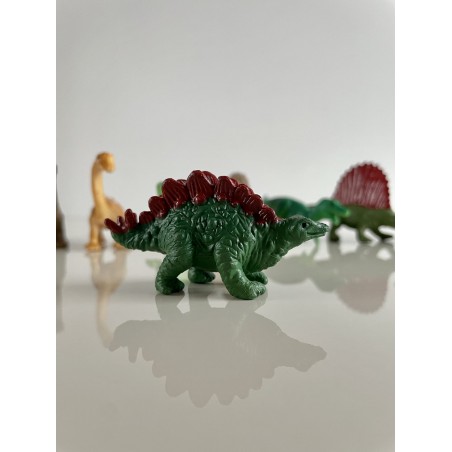 Dinozaury 12 szt. Zestaw Figurek w Tubie Safari Ltd.