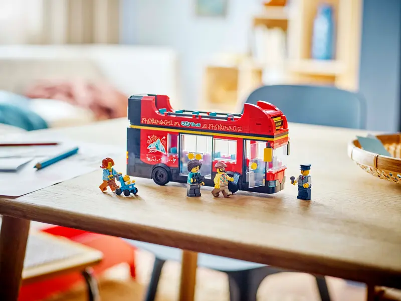 Czerwony, piętrowy autokar Lego 60407