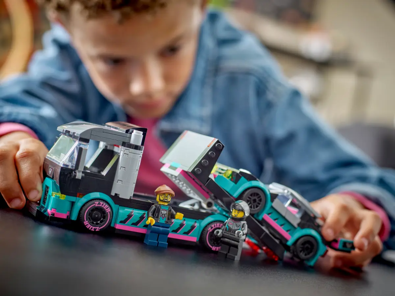 Samochód wyścigowy i laweta Lego 60406