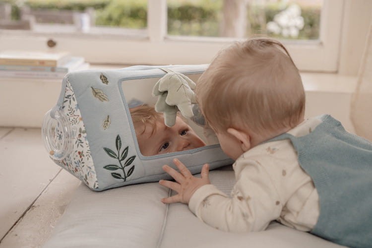 Trójkąt do leżenia na brzuszku Forest Friends Little Dutch