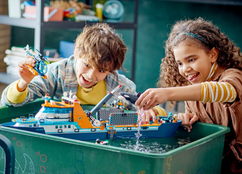 Lego 60368 Łódź badacza Arktyki