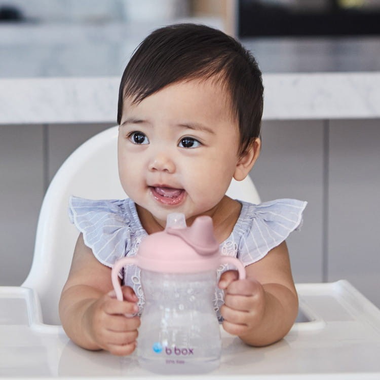 b.box kubek z miękkim ustnikiem i uchwytami różowy