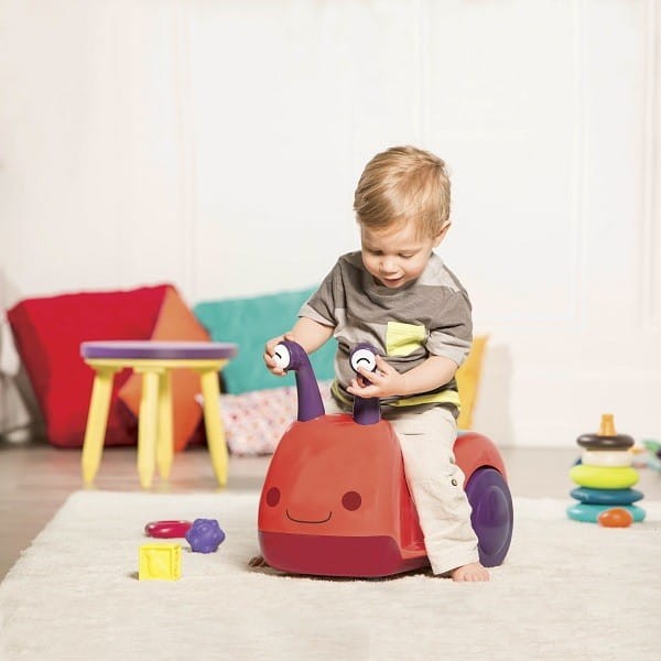 Jeździk Żuczek Buggly Wuggly – b.toys