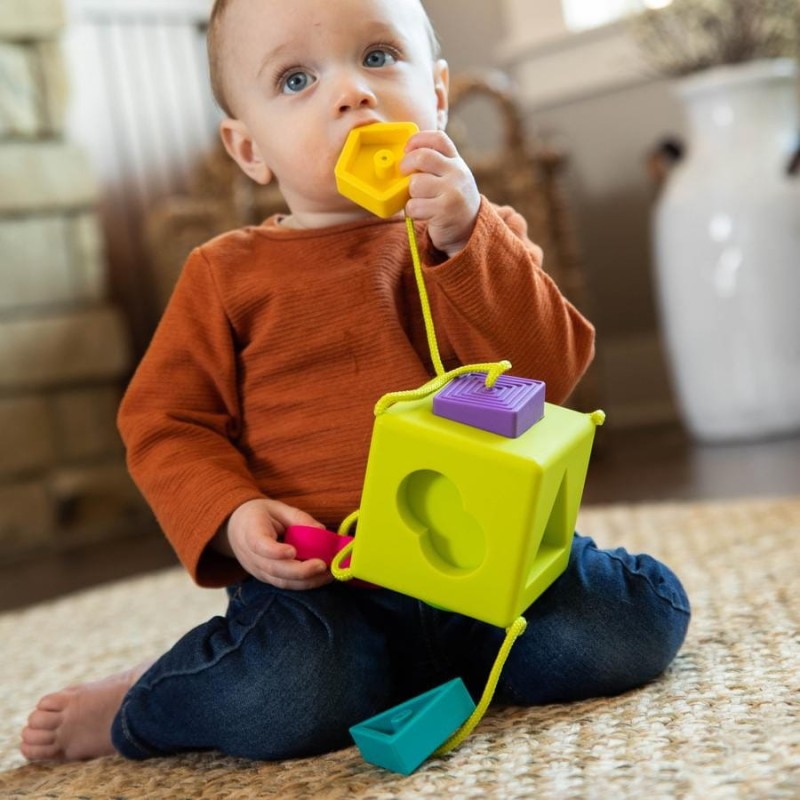 Sorter Kształtów Kostka OombeeCube - Fat Brain Toys