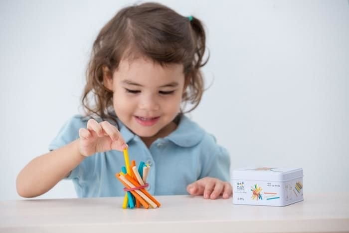 Gra Podróżna Drewniane Patyczki - Plan Toys