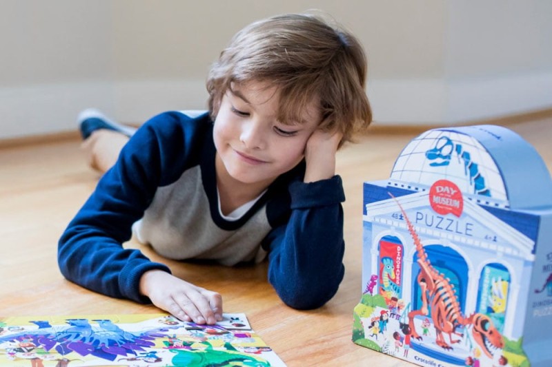 Puzzle 48 el. Dzień w Muzeum Dinozaury - Crocodile Creek