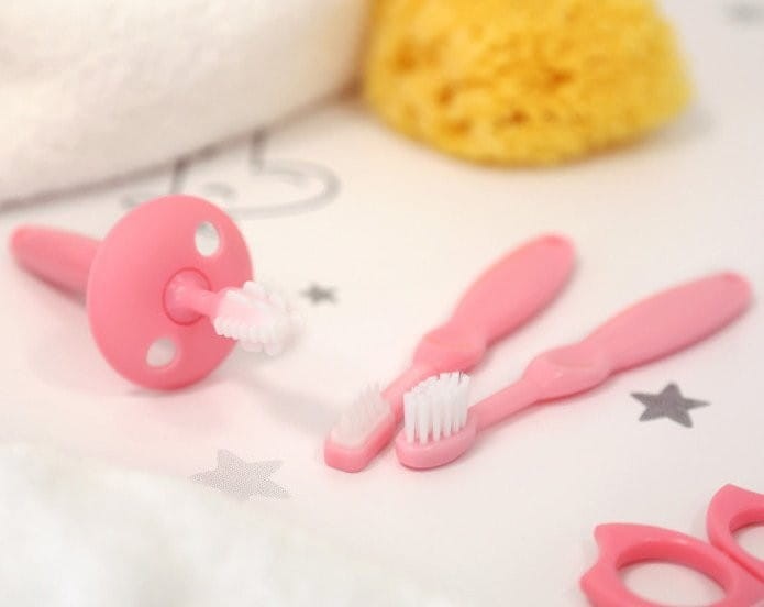 Szczoteczki do dziąseł i ząbków 3 szt., różowe - Kiokids