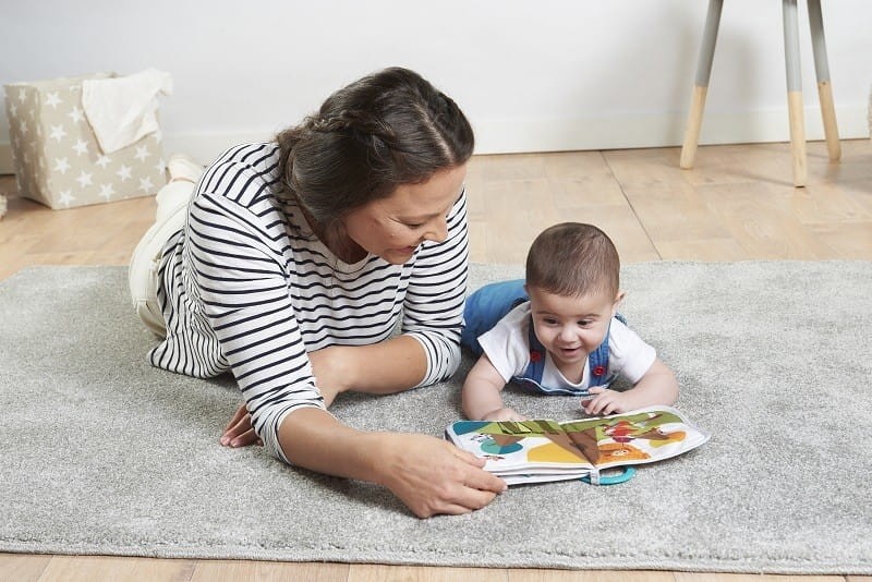 Miękka książeczka edukacyjna Moje Podróże Zabawa na łące - Tiny Love