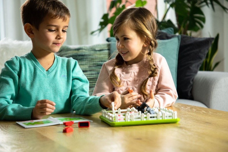 Gra logiczna 5+ Zwierzaki na Wsi - Smart Games