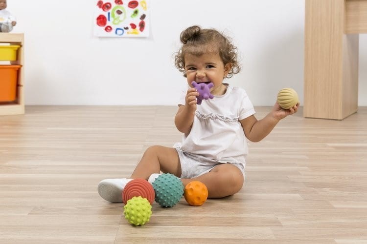 Sensoryczne Piłki Kauczukowe 6 szt. - Miniland