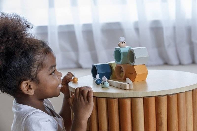 Plaster Miodu Pszczółki Gra ze Szczypcami - PlanToys