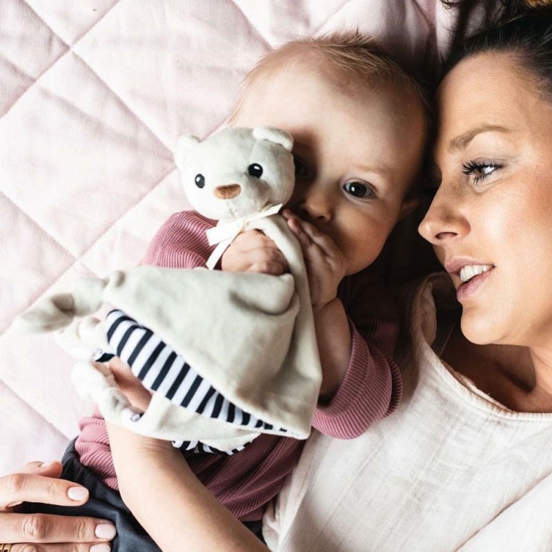 Kocyk Przytulanka Miś DouDou kremowy - Whisbear