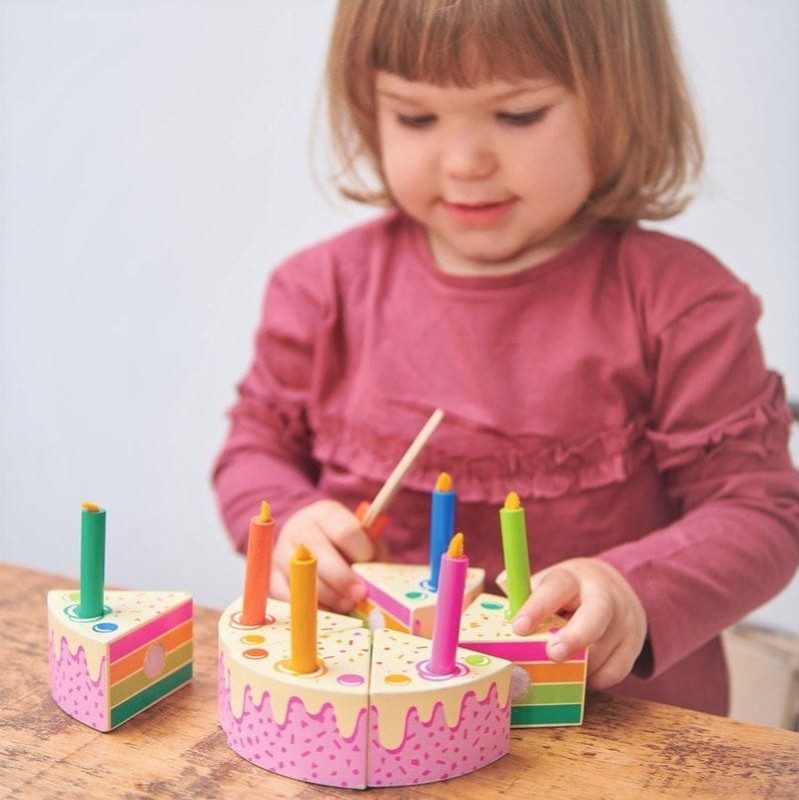 Drewniany Tort Urodzinowy ze Świeczkami - Tender Leaf Toys
