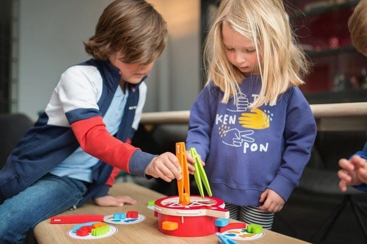 Gra Zręcznościowa ze Szczypcami Łowimy Warzywa Veggie - Bs Toys