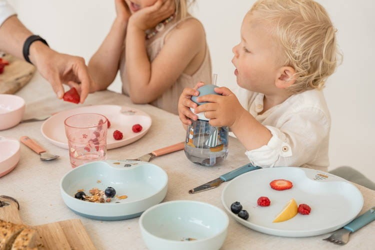 Kubek ze Słomą Mepal Mio 300 ml Sailors Bay - Little Dutch