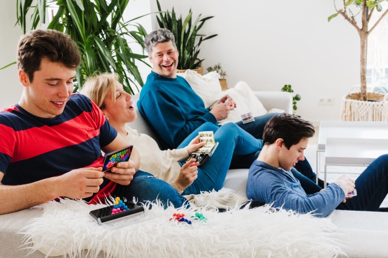 Gra logiczna IQ Six Pro 8+ Smart Games