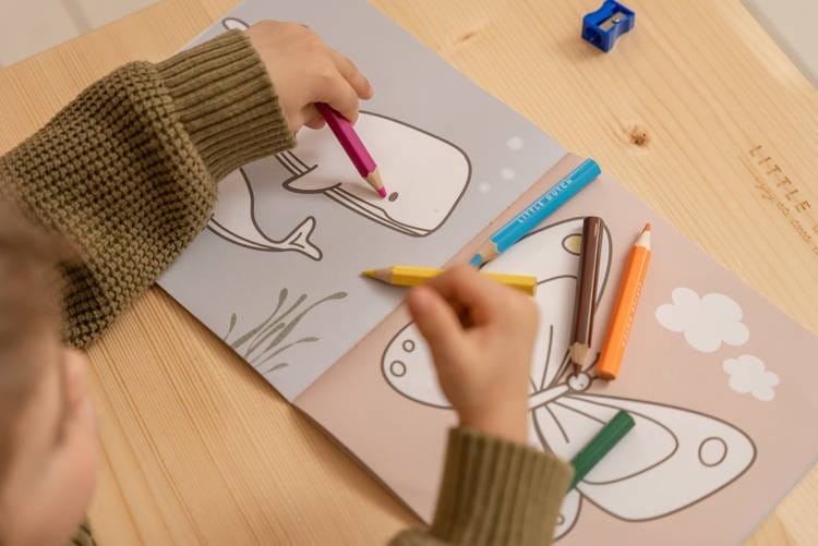 Pierwsze Kredki z Temperówką 8 szt. – Little Dutch