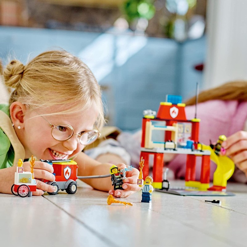 Lego Remiza Strażacka i Wóz Strażacki 60375
