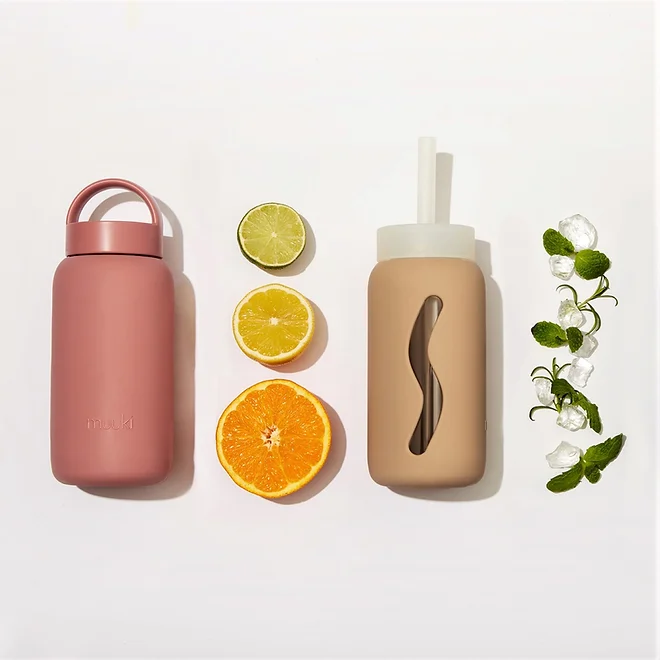 Szklany Bidon w Silikonowym Etui 500ml Raspberry Blush - Muuki