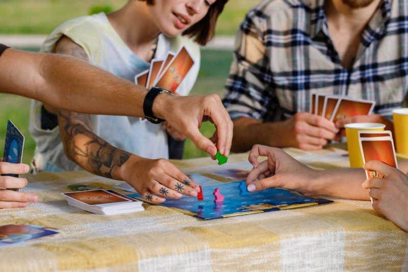 Dixit gra planszowa Rebel