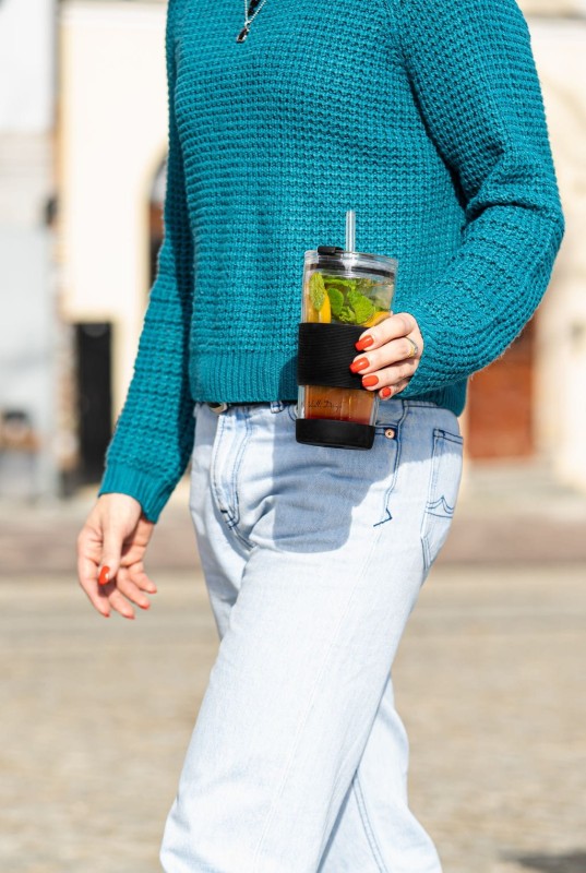 Szklany kubek termiczny ze słomką 600 ml czarny Fuori Vialla Design