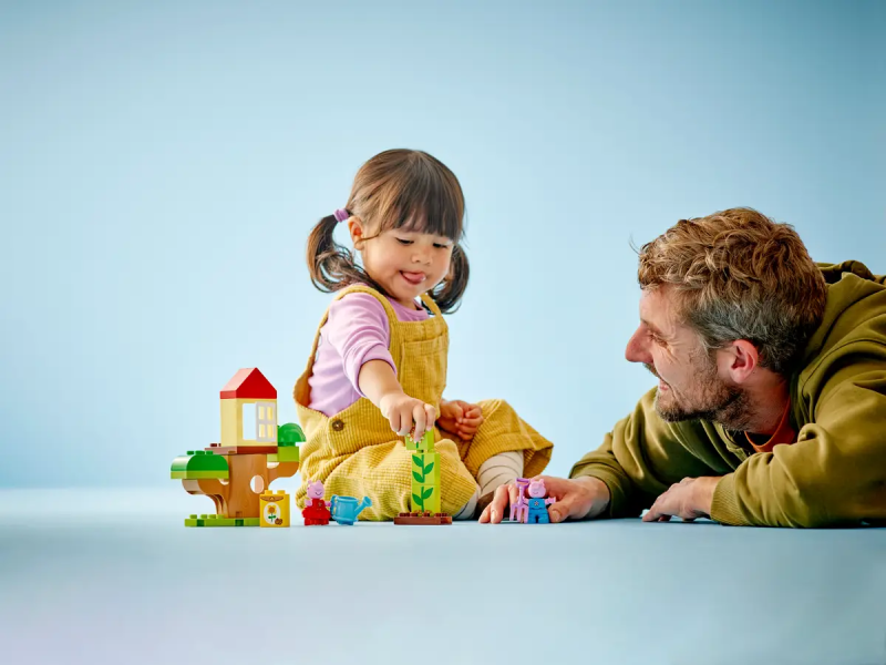 Lego Duplo Świnka Peppa Ogród i domek na drzewie 10431