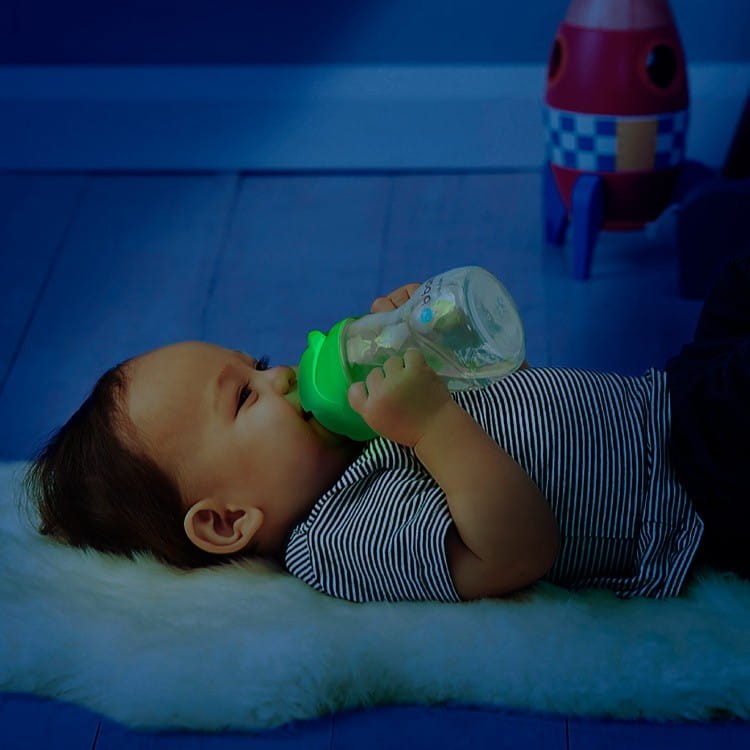 Bidon z Obciążoną Słomką 240ml Glow in the dark - B.box