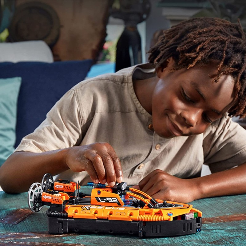Klocki Lego Technic Poduszkowiec ratowniczy 42120
