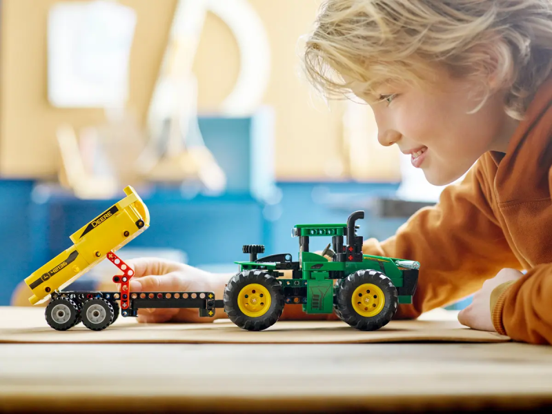 LEGO 42136 Technic Traktor John Deere e 9620R 4WD