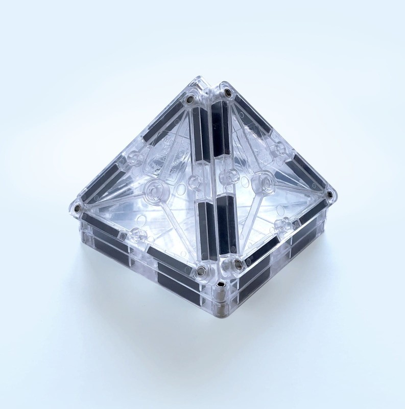 Klocki magnetyczne przezroczyste 16 el. ICE MAGNA-TILES