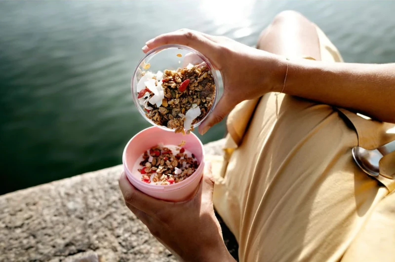 Podwójny pojemnik na jedzenie Lunchpot Ellipse mini mauve - Mepal