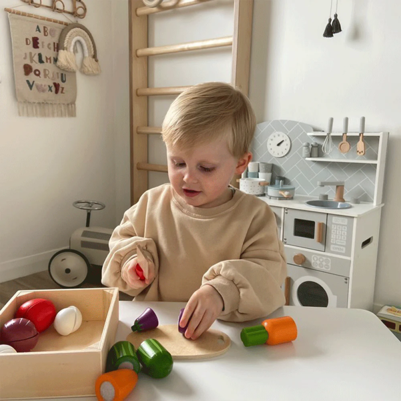 Drewniane warzywa do krojenia, deska i nóż Bigjigs Toys