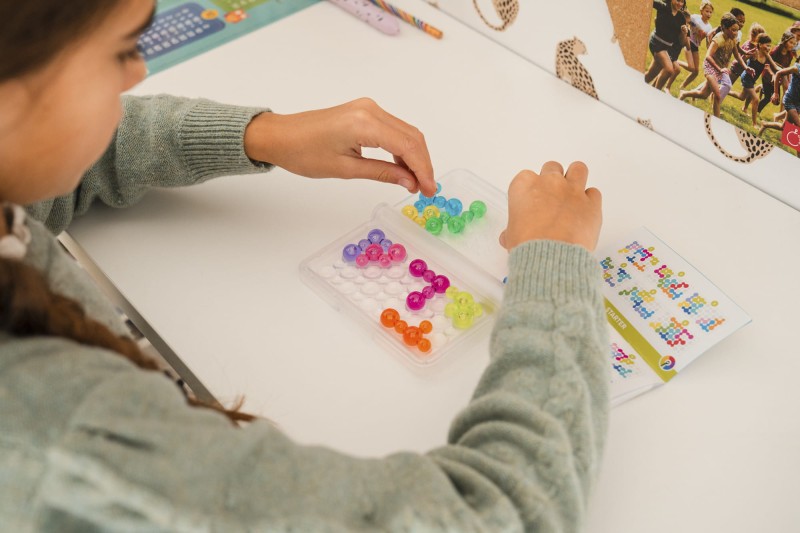 IQ Bubbles Smart Games gra logiczna łamigłówka 7+