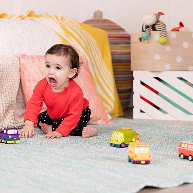 Miękkie Autko z Napędem Mini Wheeee-ls! Autobus  - B.toys