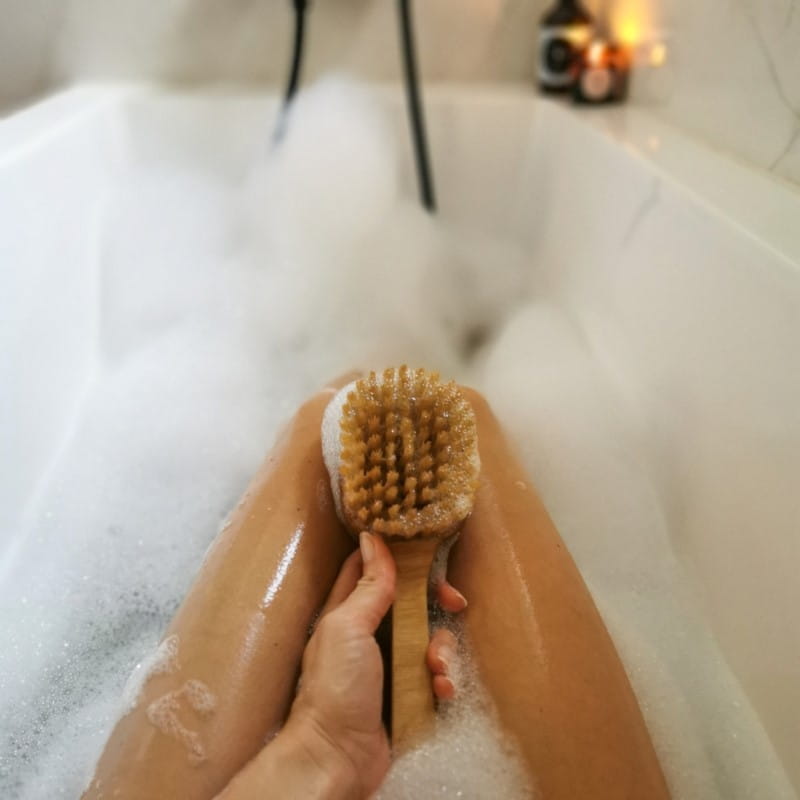 Szczotka do masażu i mycia ciała Tampico z rączką - Lullalove