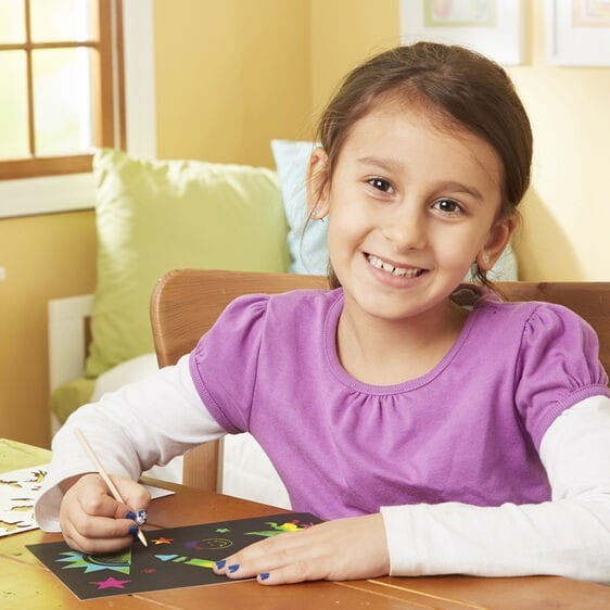 Tęczowe Wydrapywanki z Szablonami Scratch Art - Melissa & Doug