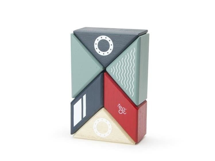 Drewniane klocki magnetyczne Travel Pals Holownik - Tegu
