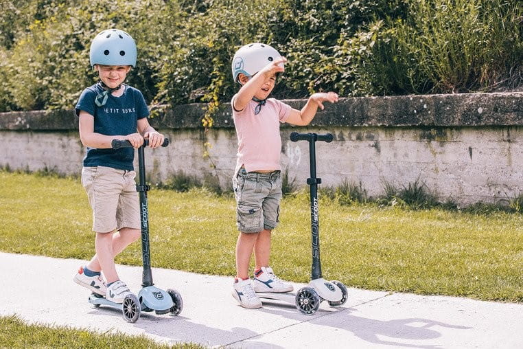 Hulajnoga Highwaykick 3 LED składana ze świecącymi kółkami Steel - Scootandride