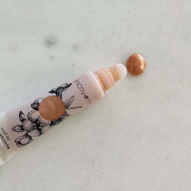 Błyszczyk do ust nude shake - Lullalove