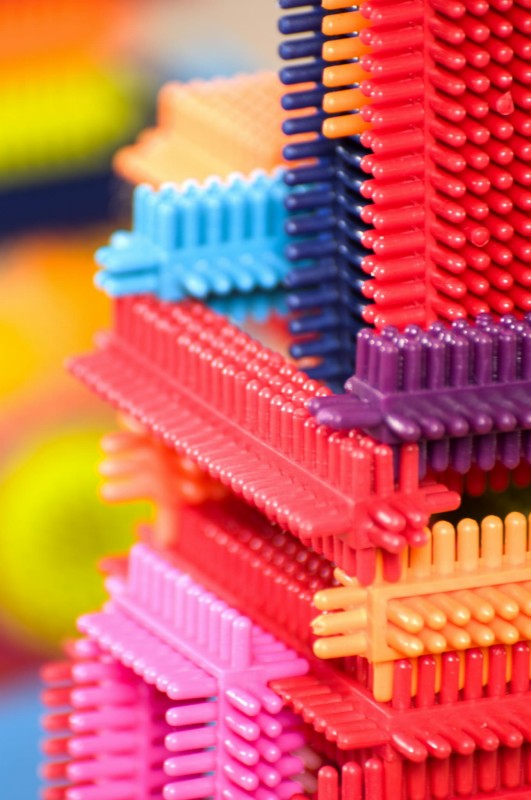 Klocki jeżyki w Torbie Bristle Blocks Stackadoos - B. toys