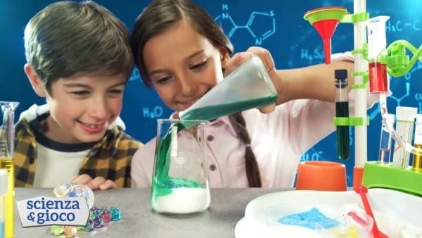 Wielkie Laboratorium Chemiczne 180 Nieprawdopodobnych Doświadczeń. Naukowa Zabawa - Clementoni