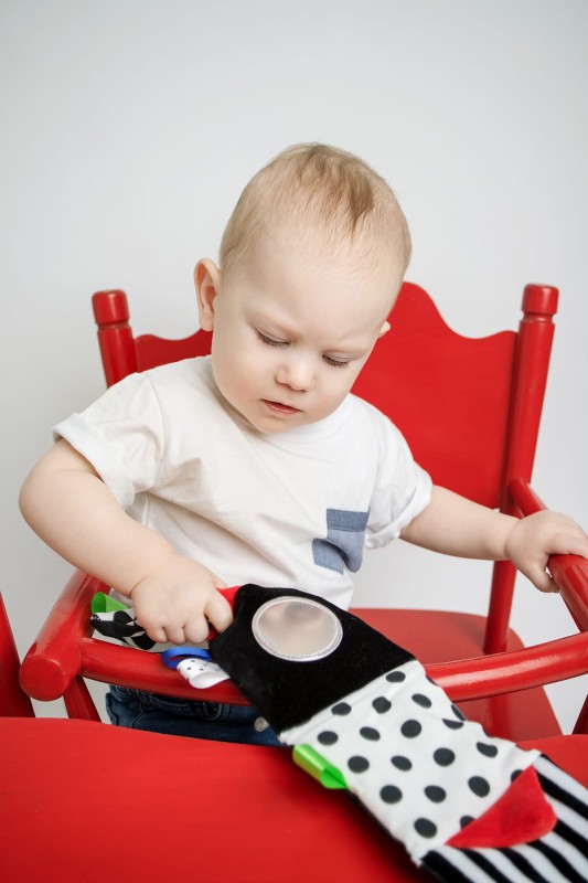 Książeczka z Lusterkiem Kontrastowa Niebieska - Mom's Care