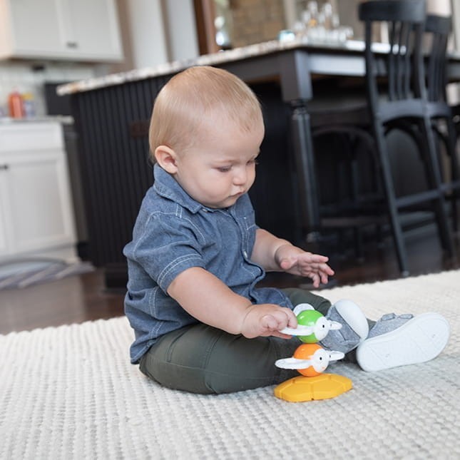 Pszczółki Wieża Magnetyczna Dizzy Bees Fat Brain Toys