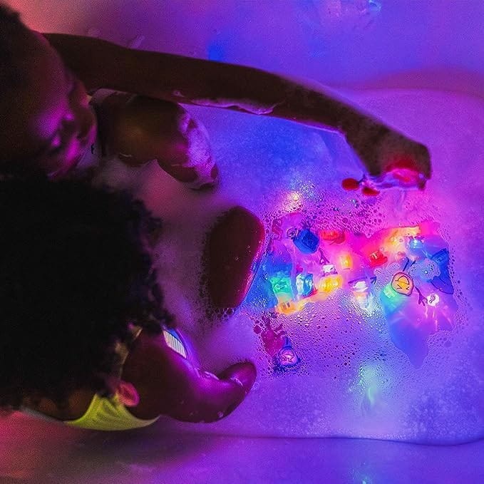 Glo Pals Ludzik LED świecący w Wodzie Żółty + 2 Kostki Sensoryczne
