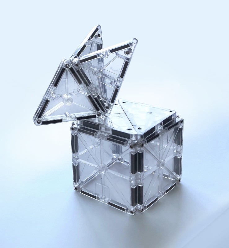 Klocki magnetyczne przezroczyste 16 el. ICE MAGNA-TILES