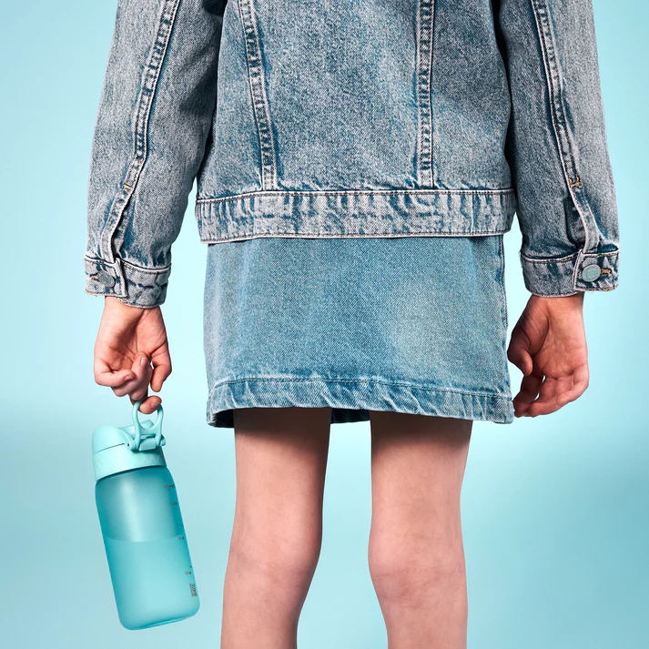 ION8 dziecięcym bidon z miarką Sonic Blue 350 ml